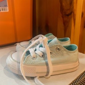 Mint Converse OPEN TO OFFERS, NEW WITHOUT TAG